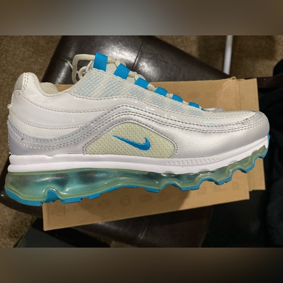 Nike Air Max 24-7 White Metallic Platinum Marina Blue Size 4.5Y - Picture 9 of 10